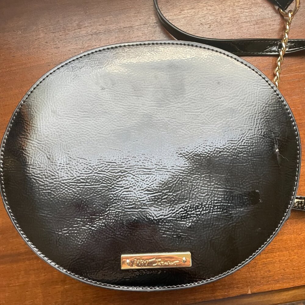 Betsy Johnson Patent Leather Cross Body Bat Purse. - Picture 2 of 6